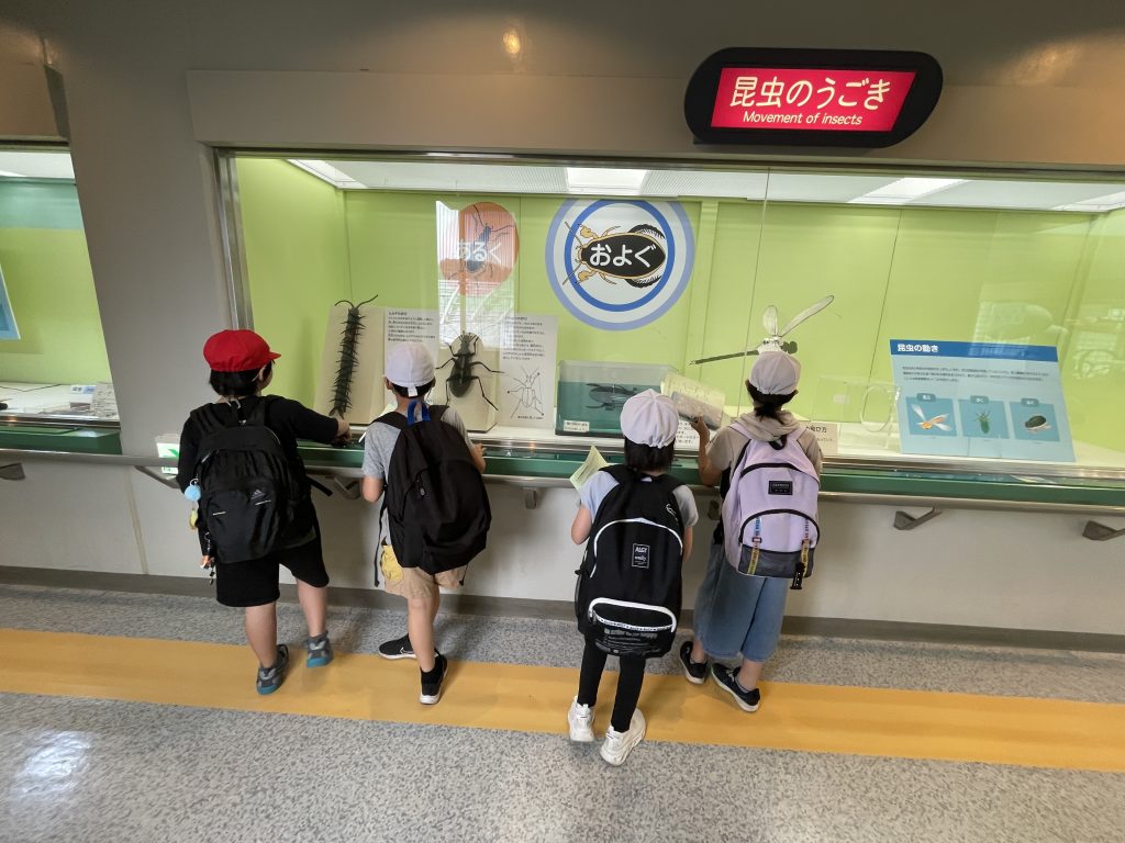 ６月９日（月）３年生　「理科見学」